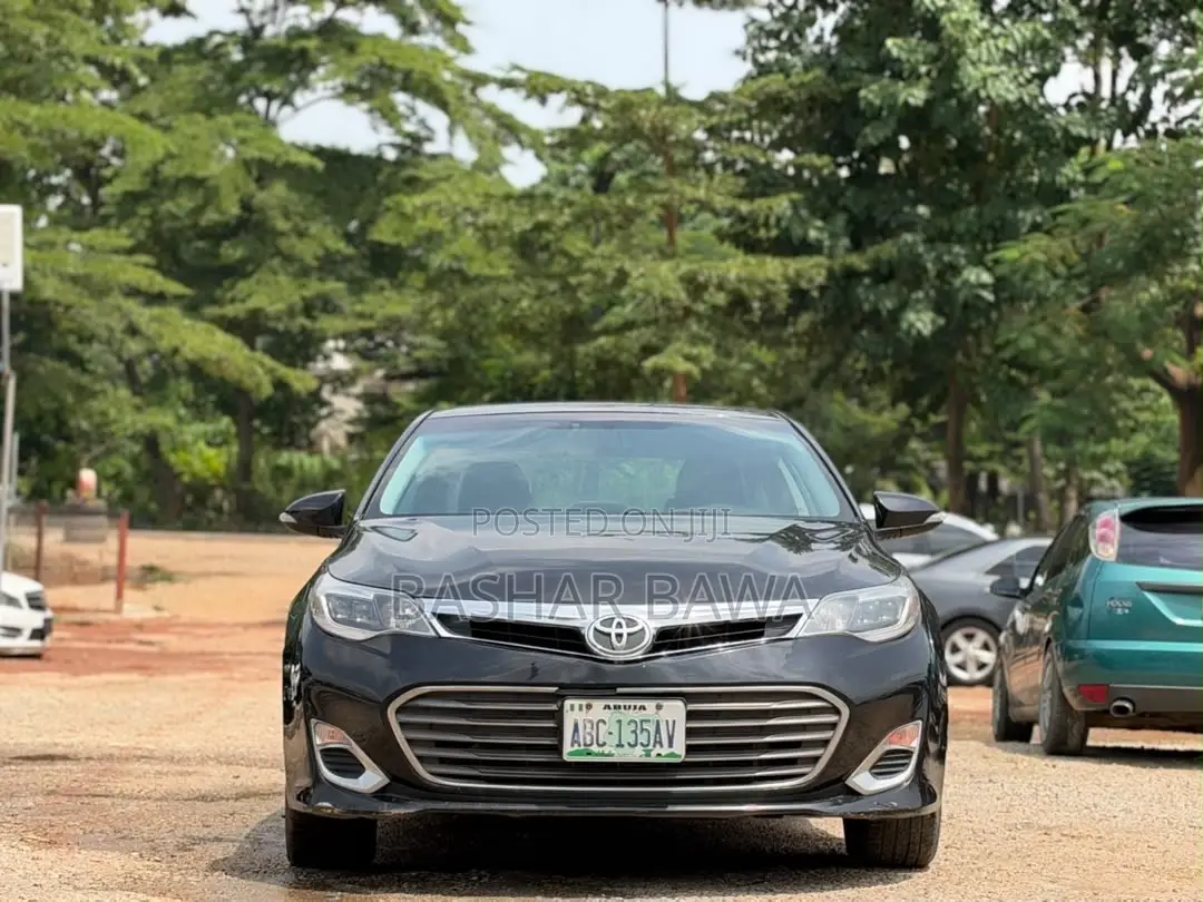 Toyota Avalon XLE 4dr Sedan (3.5L 6cyl 6A) 2015 Black