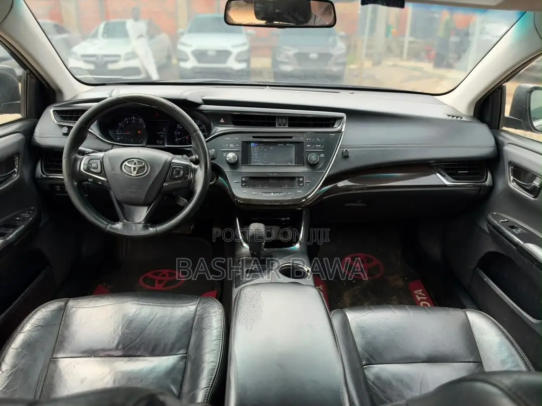 Toyota Avalon XLE 4dr Sedan (3.5L 6cyl 6A) 2015 Black