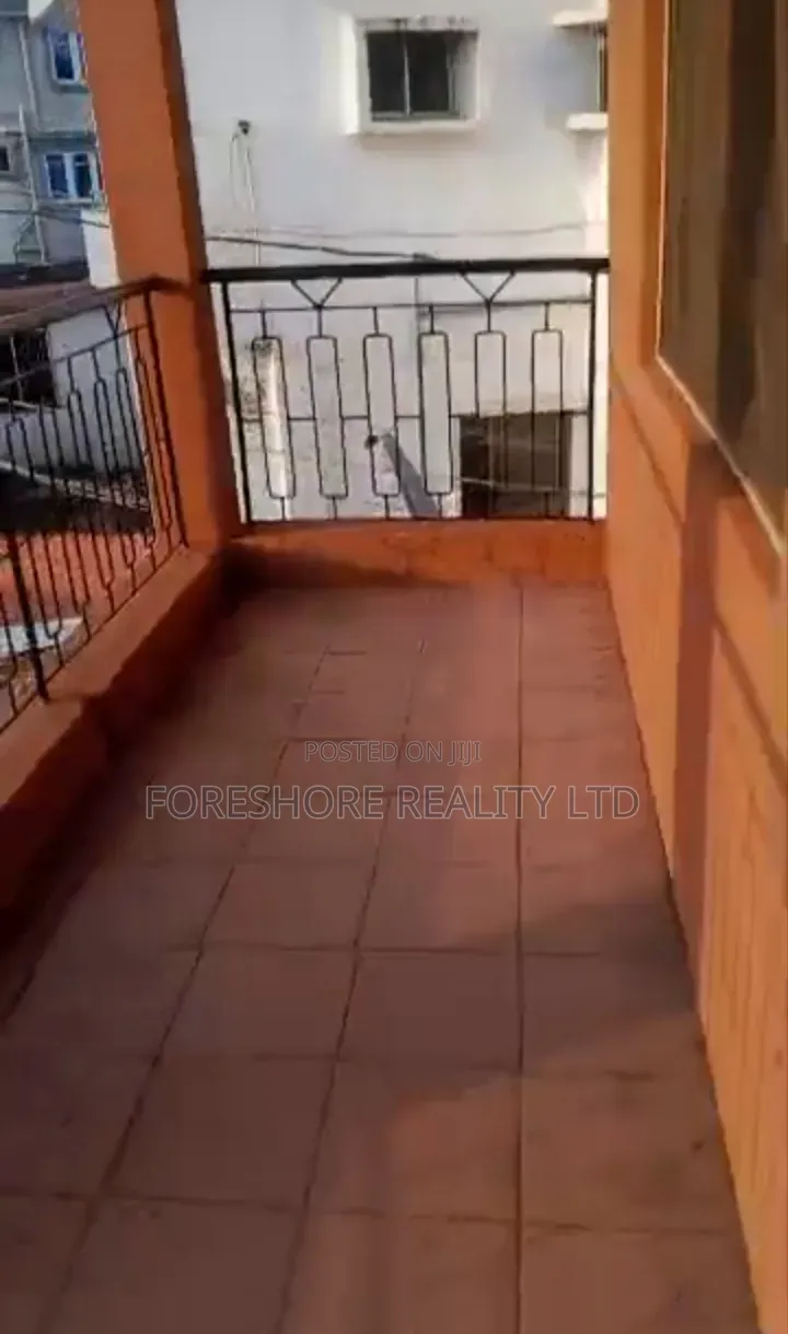 2bdrm Apartment in Off Obafemi Awolowo for rent