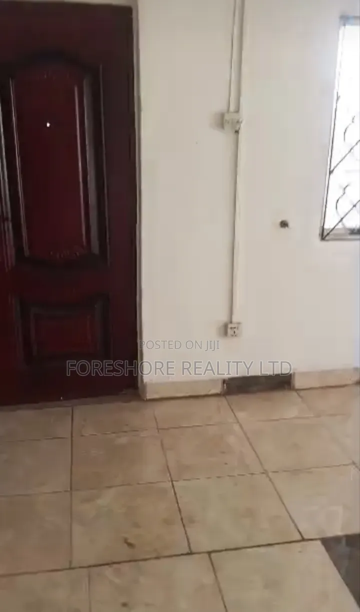 2bdrm Apartment in Off Obafemi Awolowo for rent
