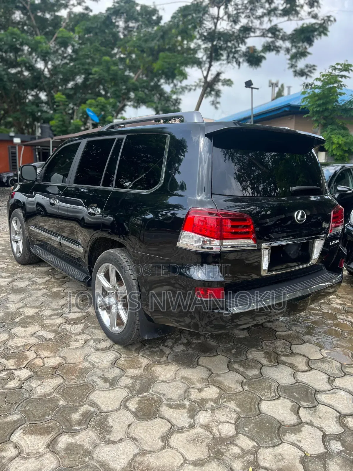 Lexus LX 570 2012 Gray