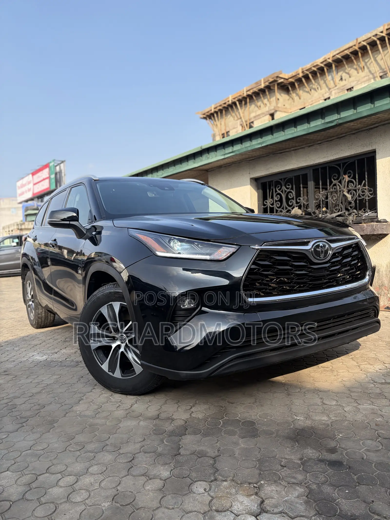 Toyota Highlander XLE 2022 Black