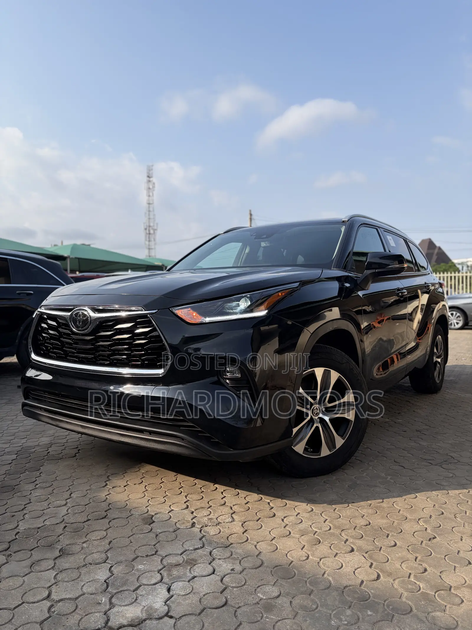 Toyota Highlander XLE 2022 Black