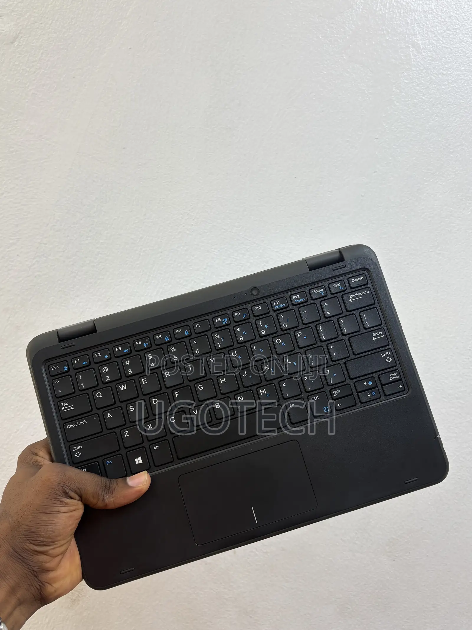 Laptop Dell Latitude 3190 2-in-1 4GB Intel Pentium SSD 128GB
