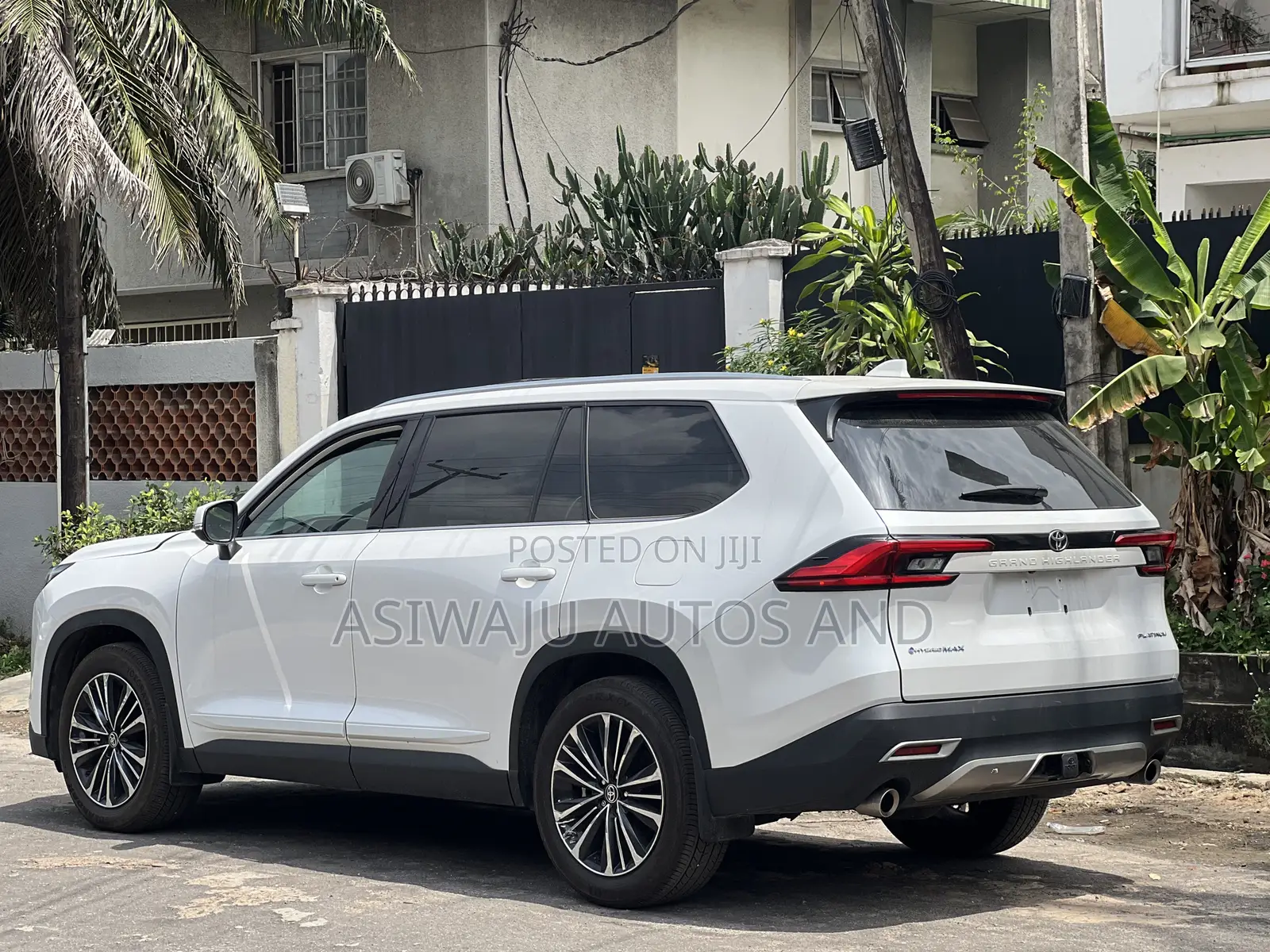 Toyota Grand Highlander Hybrid XLE 2026 White