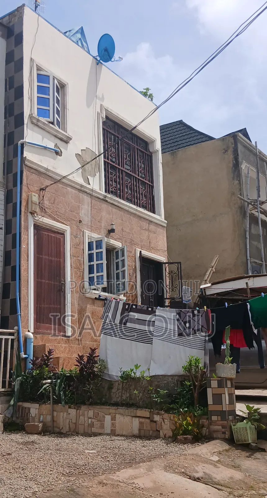 3bdrm Duplex in Apo Mechanic Estate for sale