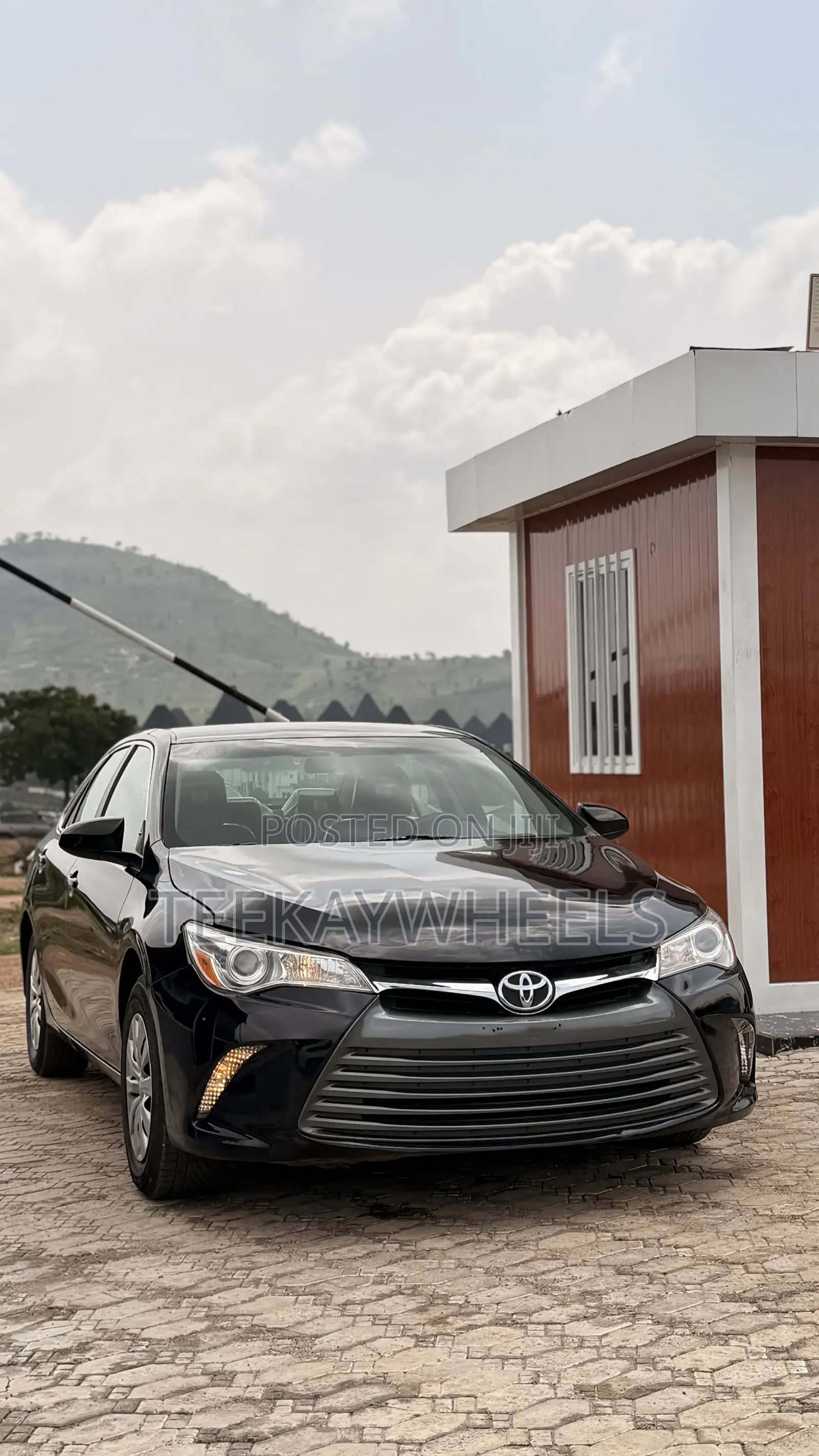 Toyota Camry LE 4dr Sedan (2.5L 4cyl 6A) 2016 Black