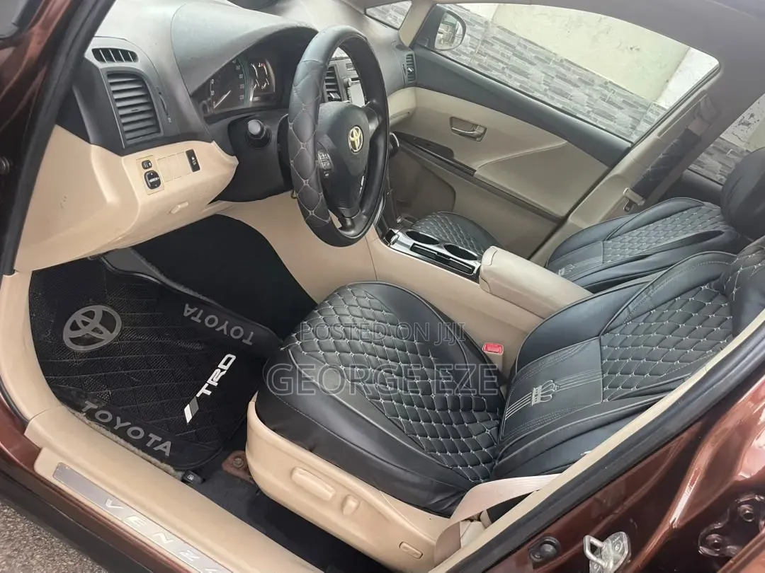 Toyota Venza 2010 Brown
