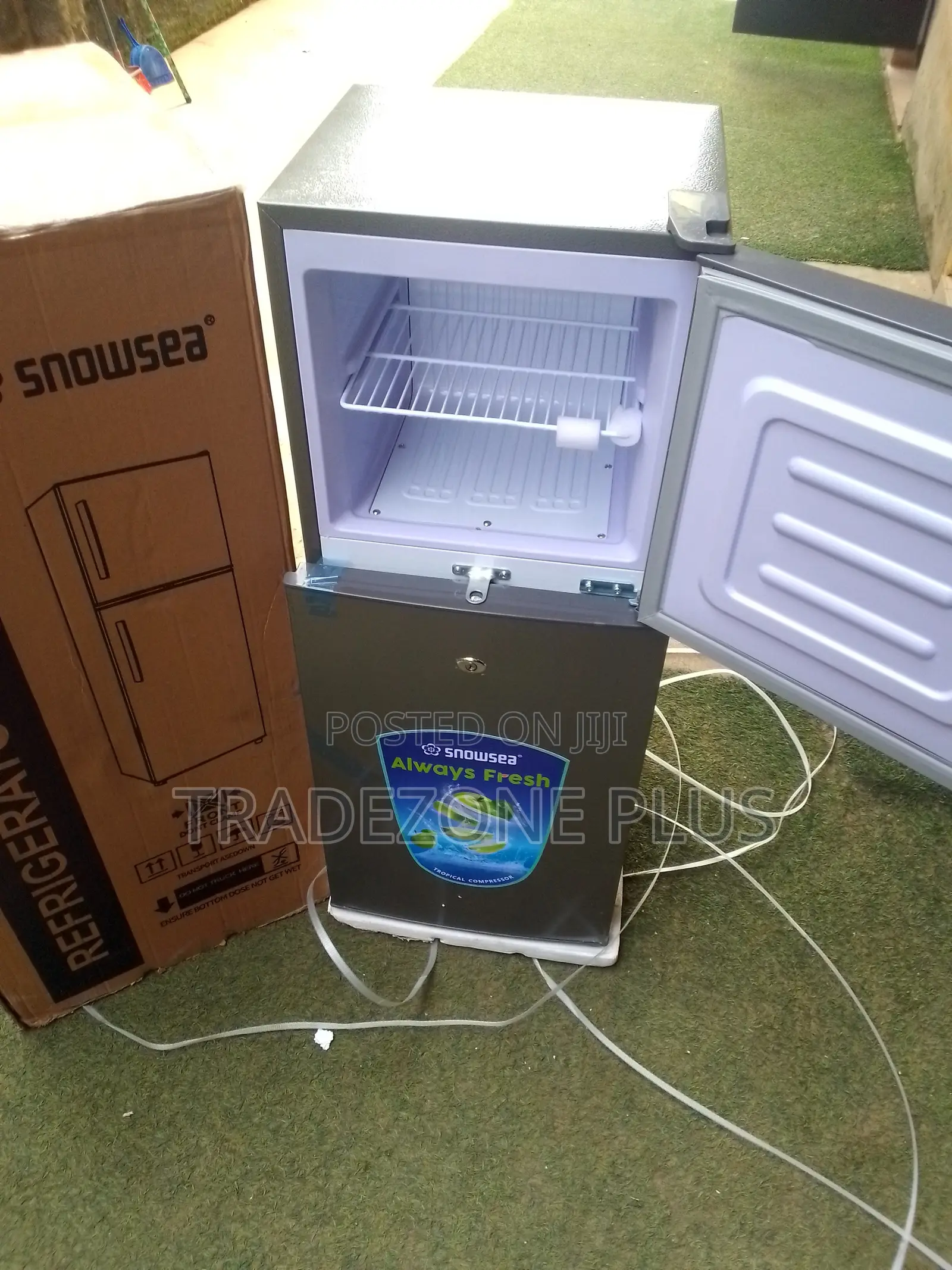 Organize Your Kitchen With Snowsea BCD-166 120L