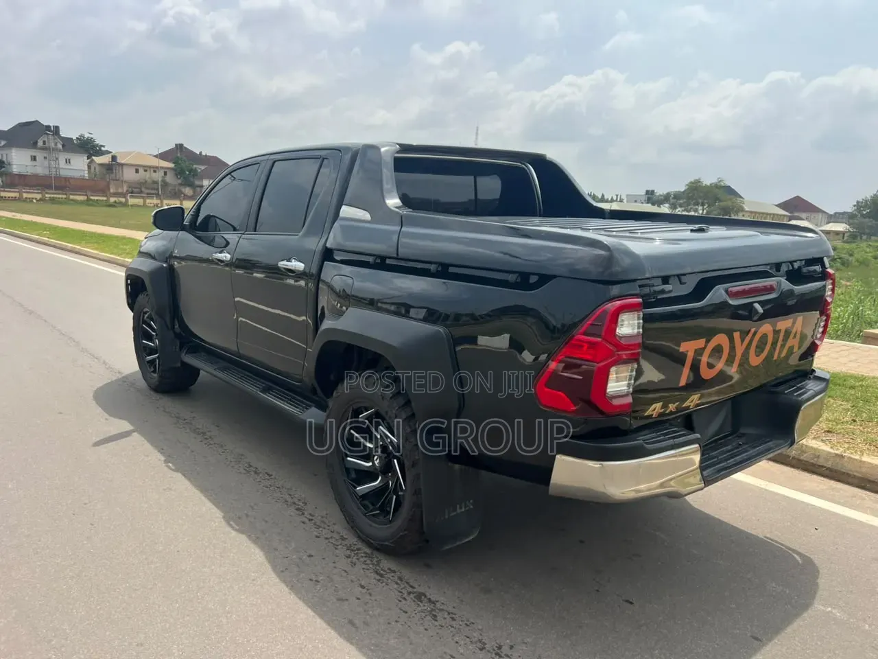 Toyota Hilux 2019 Black