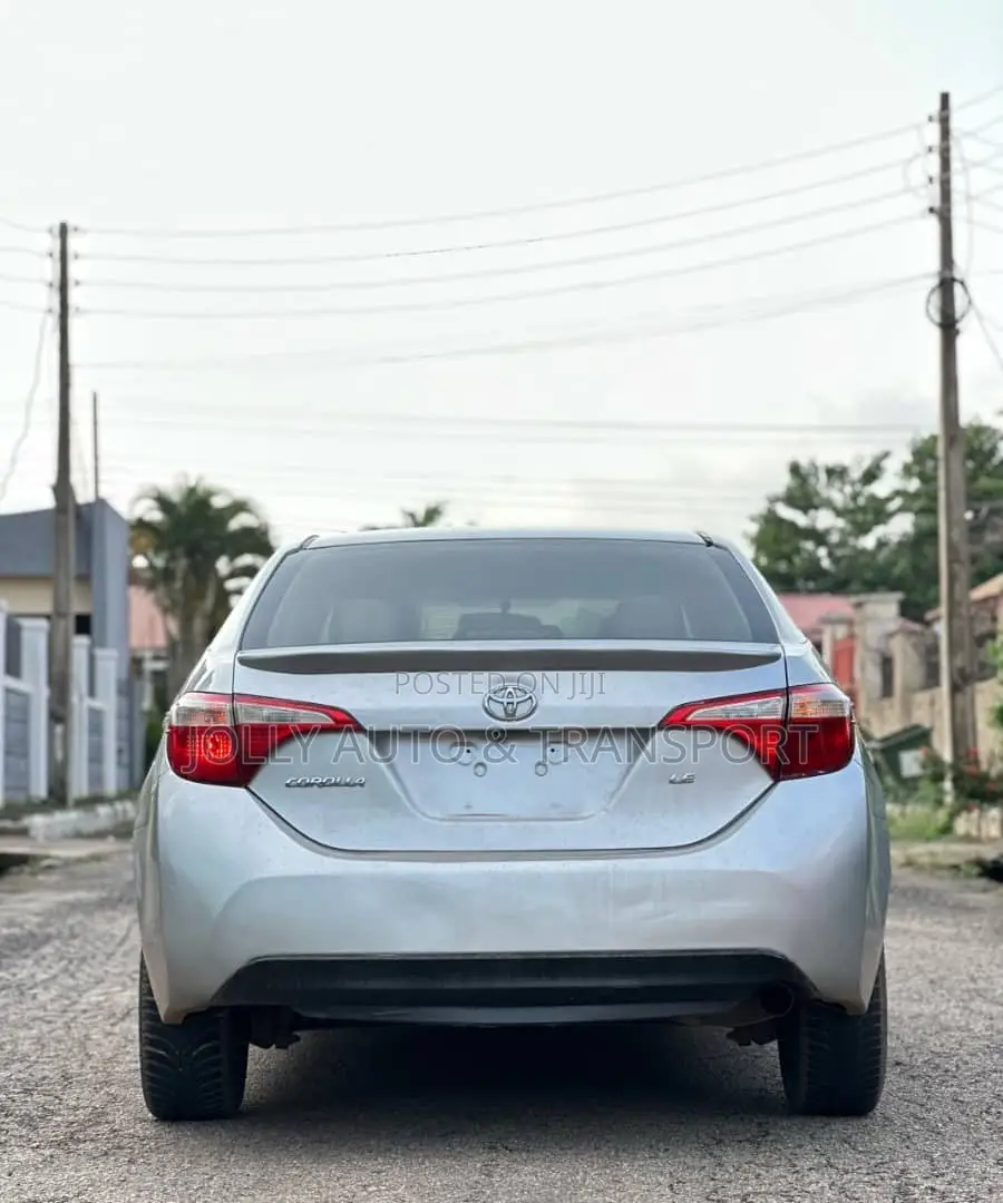 Toyota Corolla L 4dr Sedan (1.8L 4cyl 4A) 2015 Silver
