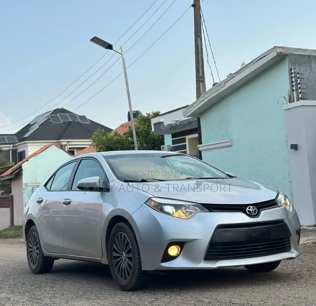 Toyota Corolla L 4dr Sedan (1.8L 4cyl 4A) 2015 Silver