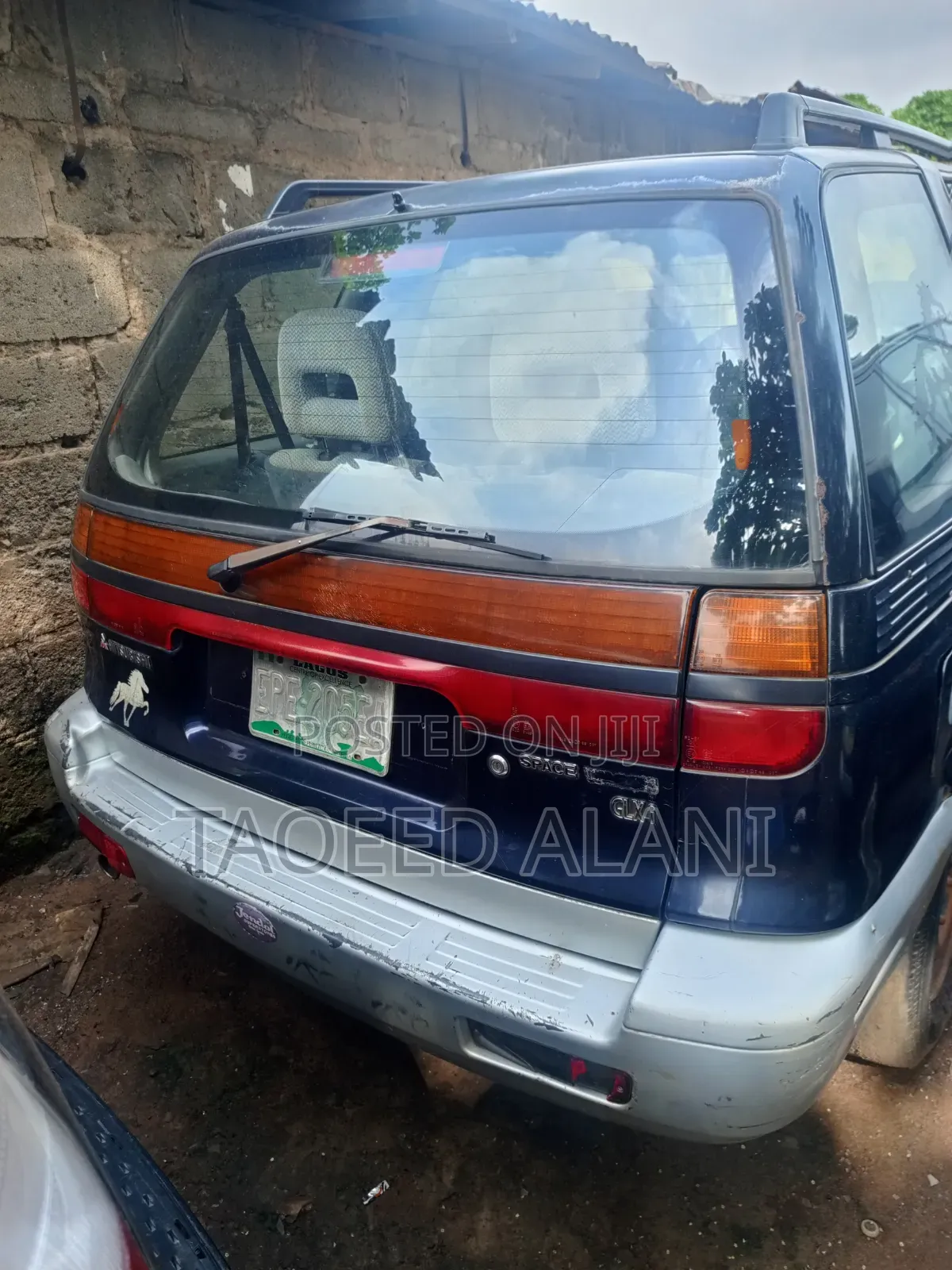 Mitsubishi SpaceWagon 1998 Blue