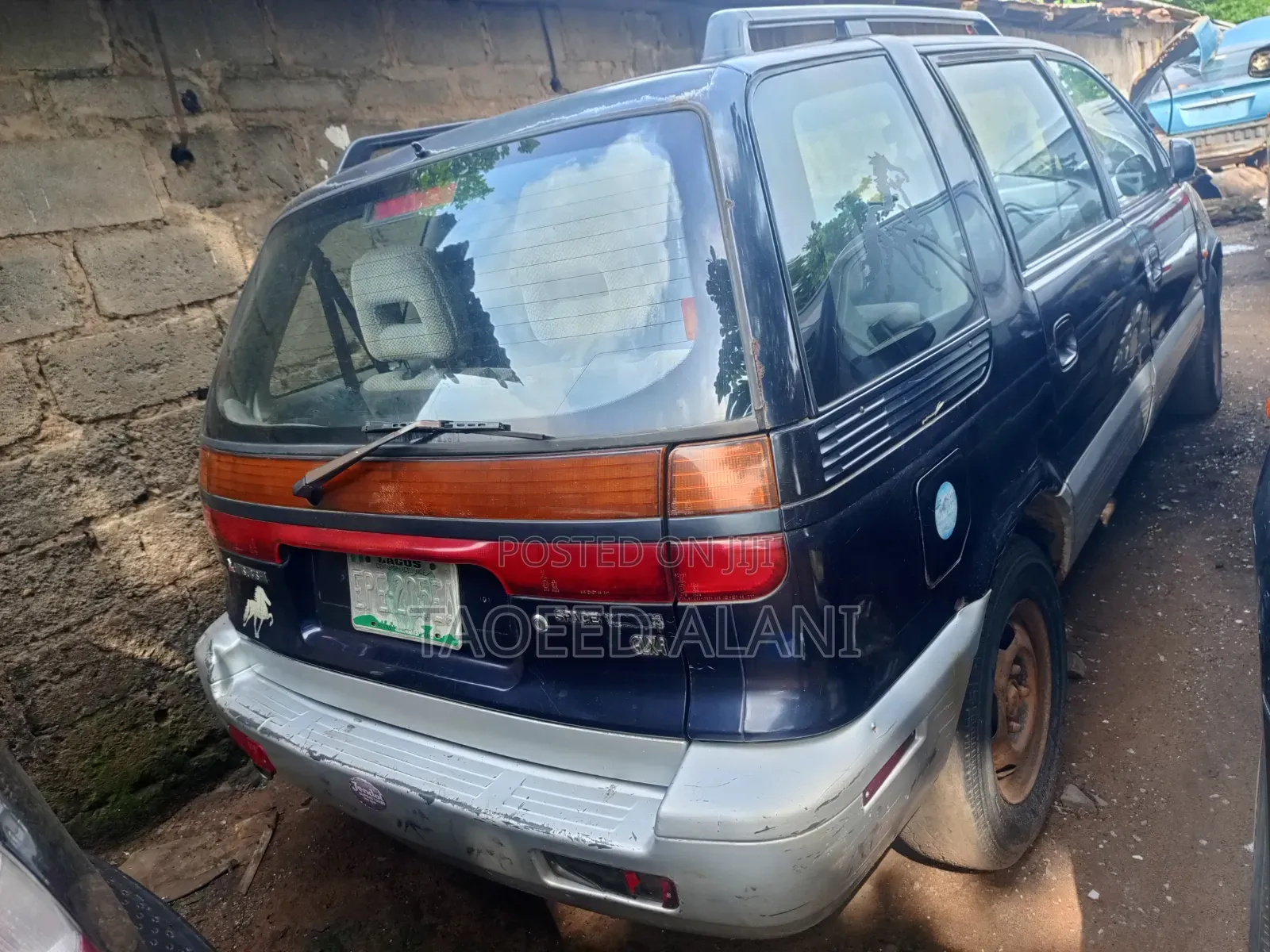 Mitsubishi SpaceWagon 1998 Blue