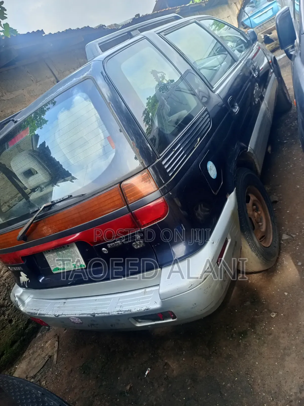 Mitsubishi SpaceWagon 1998 Blue