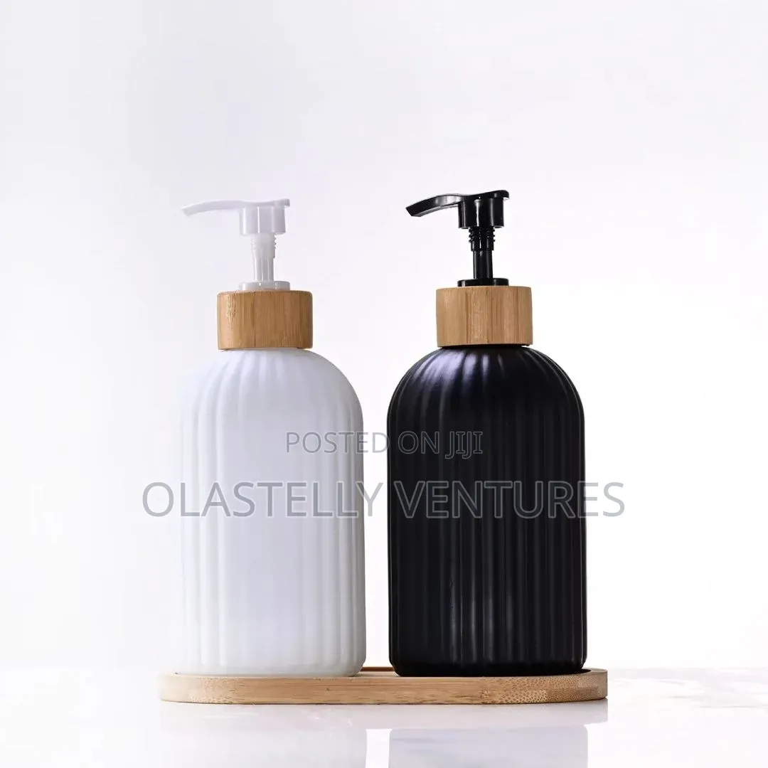 Morden Luxury Ring Design Multipurpose Glass Soap Dispenser. H
