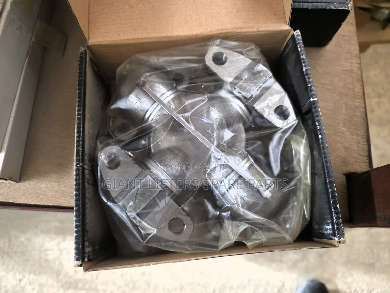 7k-0442 Universal Joint Assembly