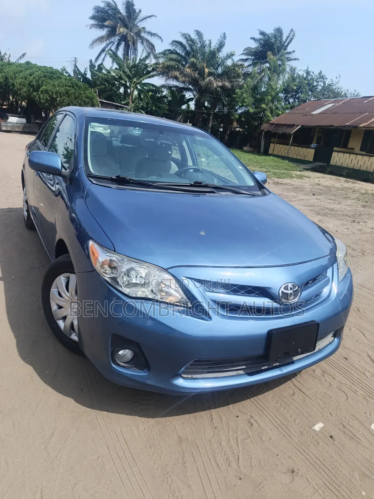 Toyota Corolla LE 4dr Sedan (1.8L 4cyl 4A) 2013 Blue