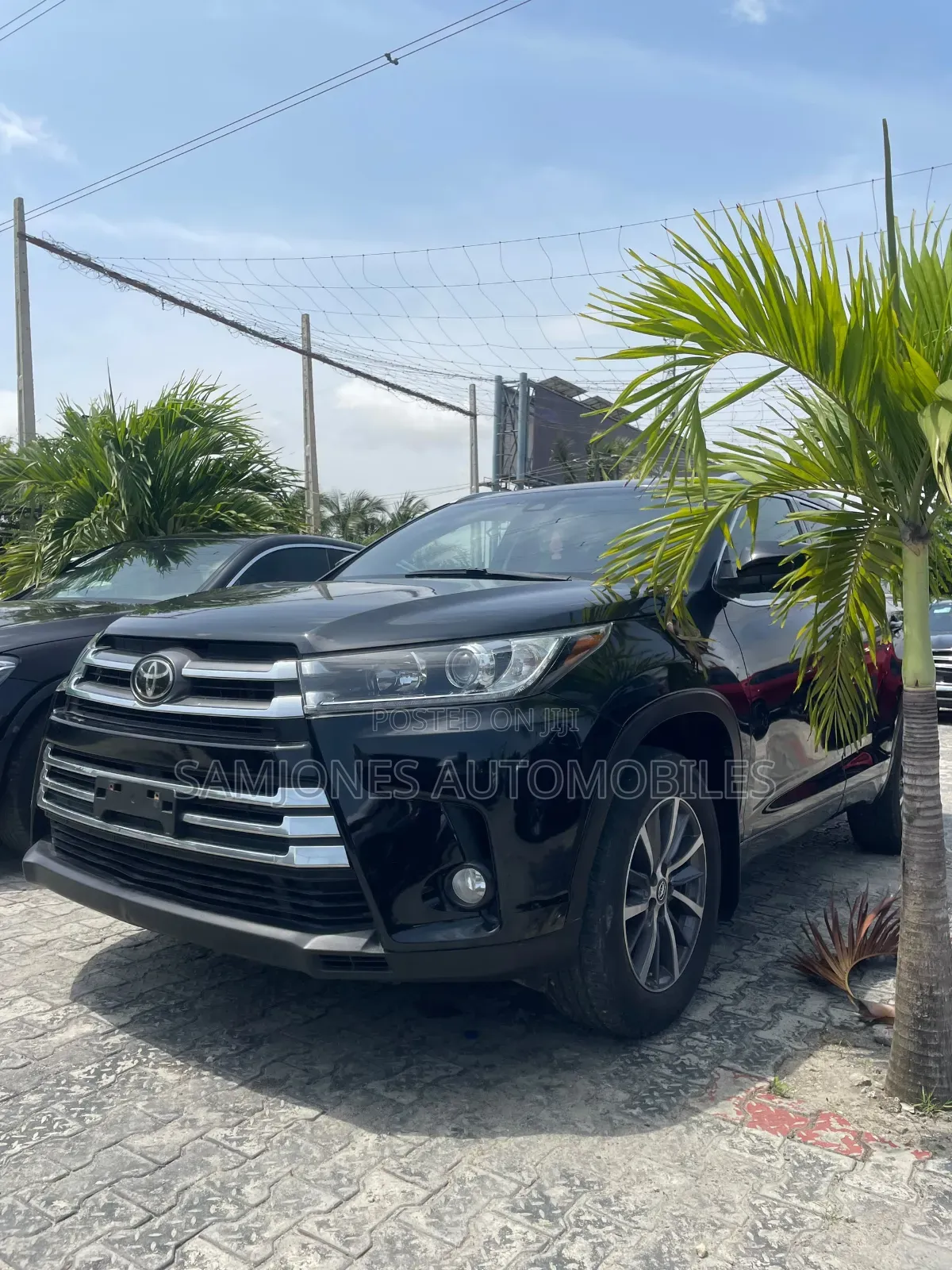 Toyota Highlander XLE 4x4 V6 (3.5L 6cyl 8A) 2017 Black