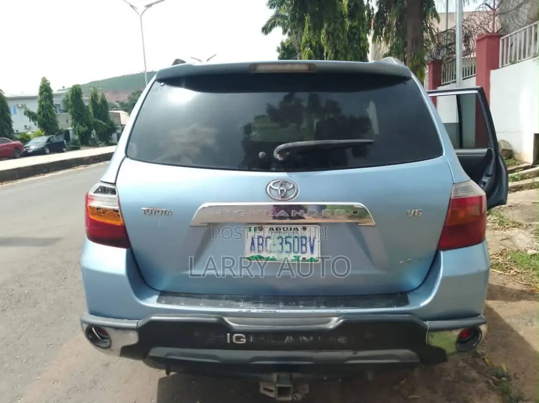 Toyota Highlander 2010 Blue