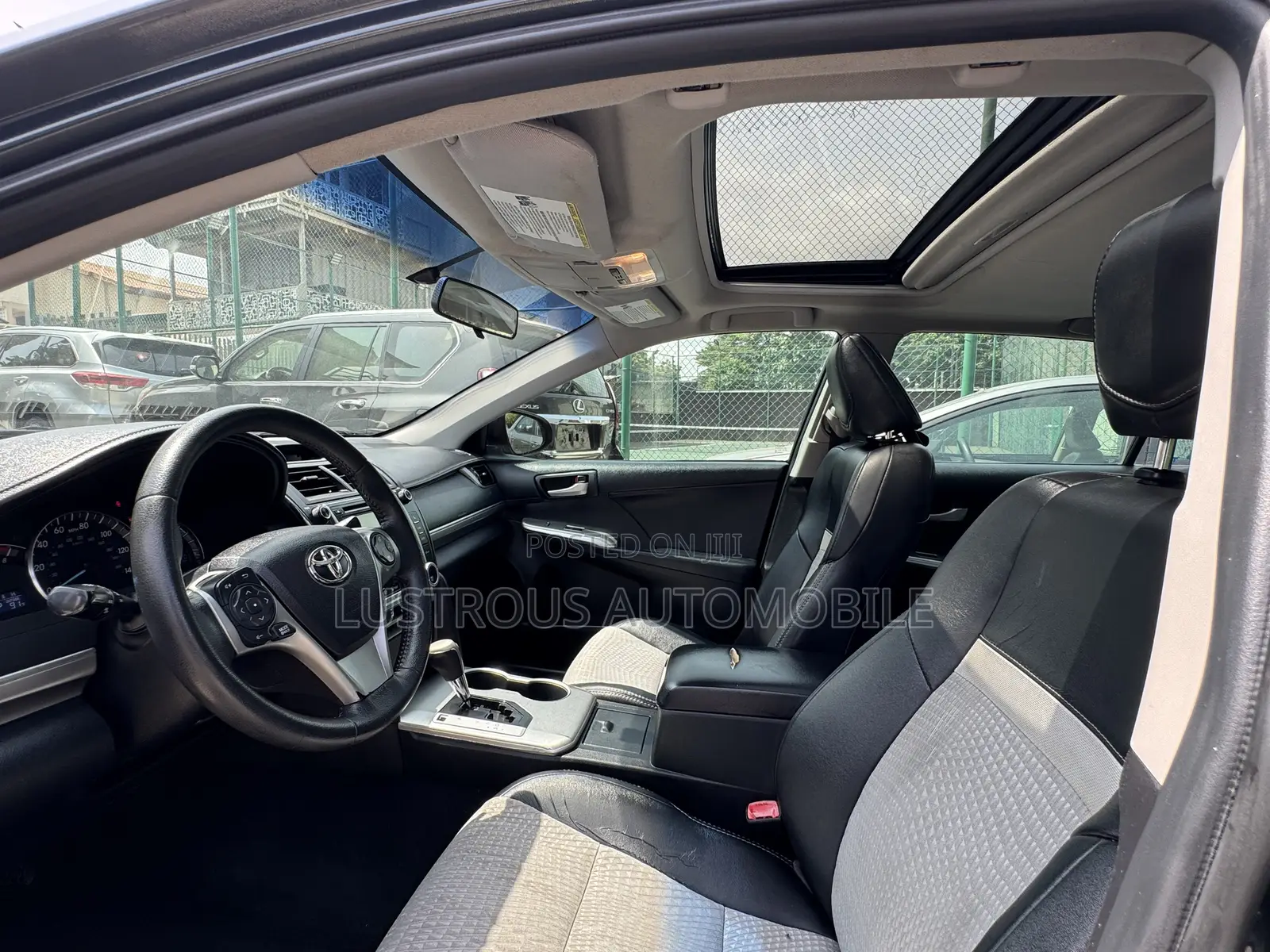 Toyota Camry SE 4dr Sedan (2.5L 4cyl 6A) 2012 Black
