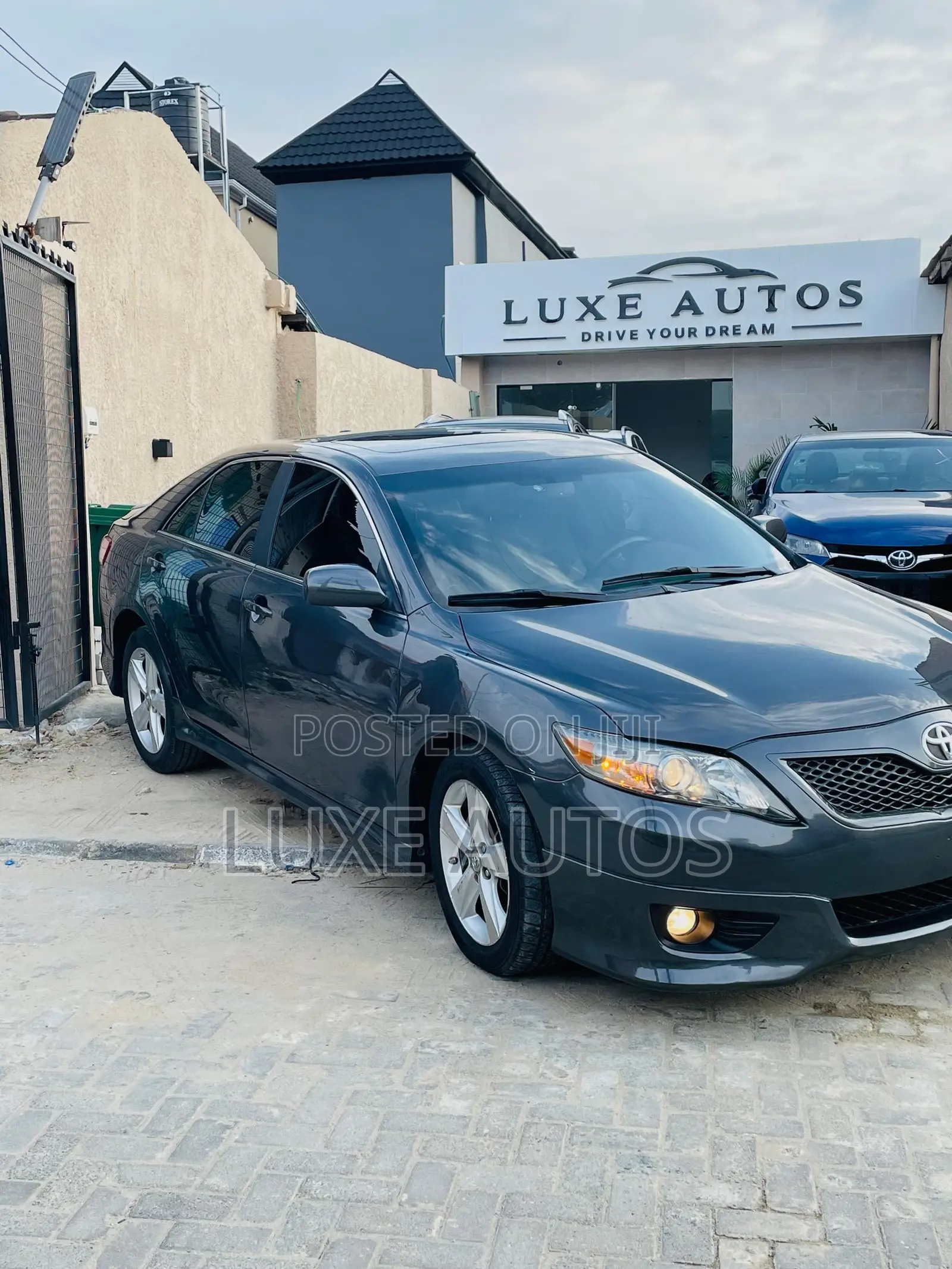 Toyota Camry SE V6 4dr Sedan (3.5L 6cyl 6AM) 2010 Gray