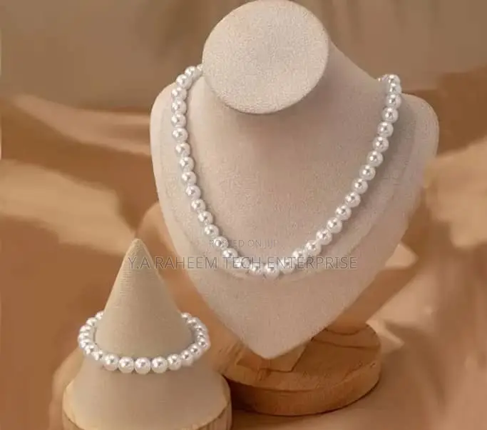 Handcrafted Beaded Pearl & Crystal Bracelet Elegant & Stylish Jewelry