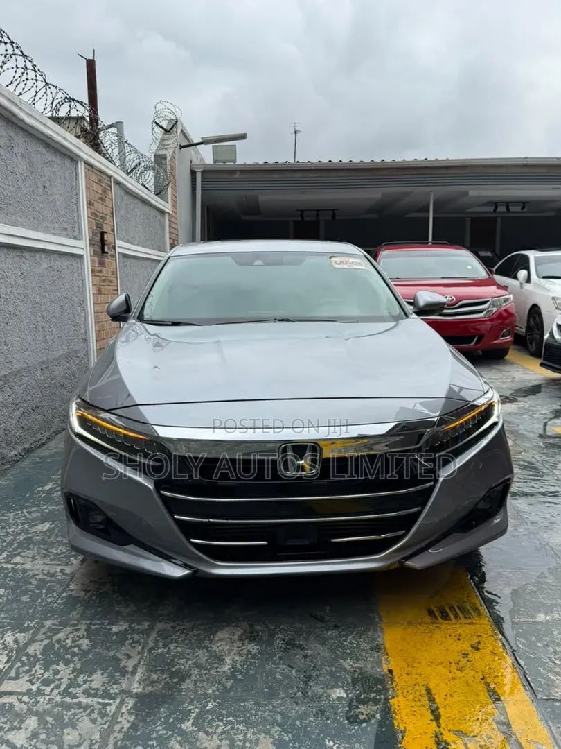Honda Accord Touring 2.0T 2022 Silver
