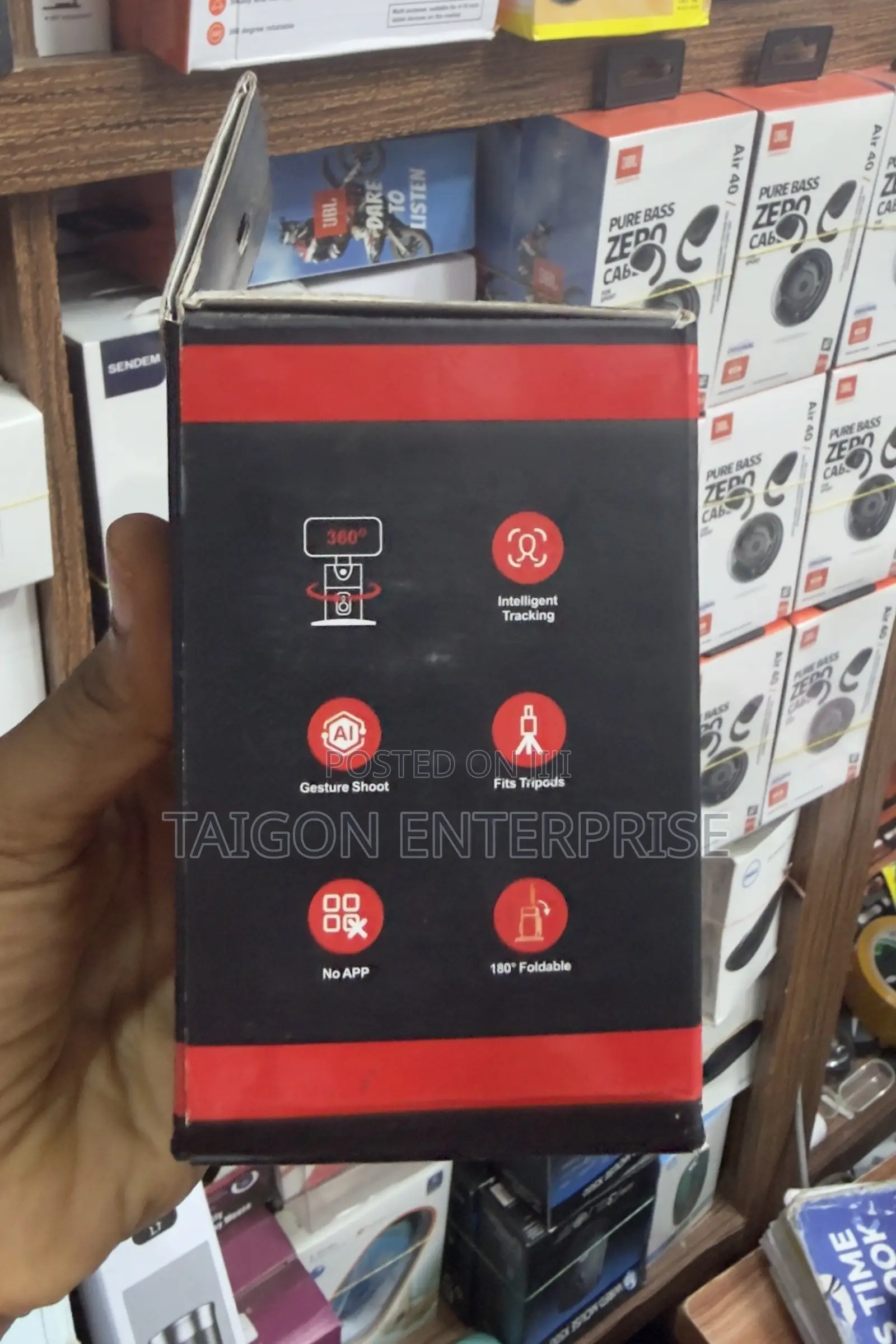 P02 Auto Face Tracking Gimbal Tripod 360 Rotation