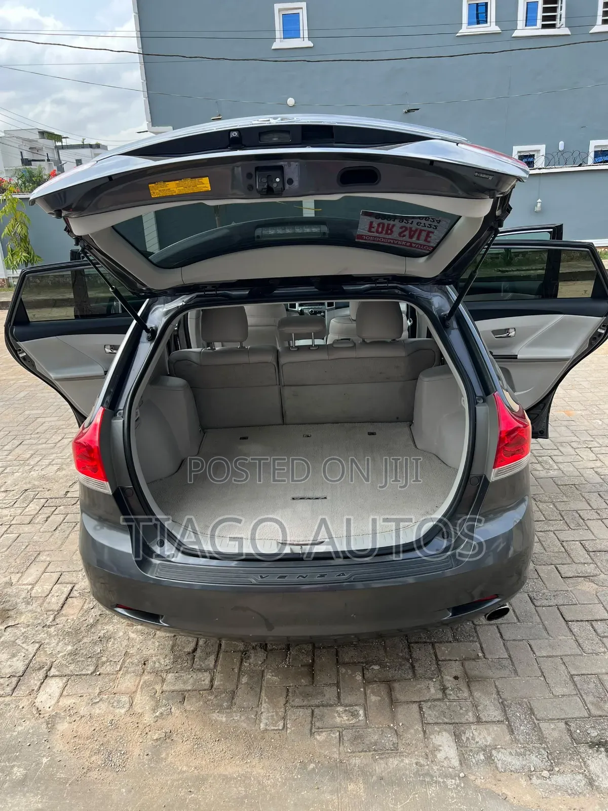Toyota Venza AWD 2011 Gray