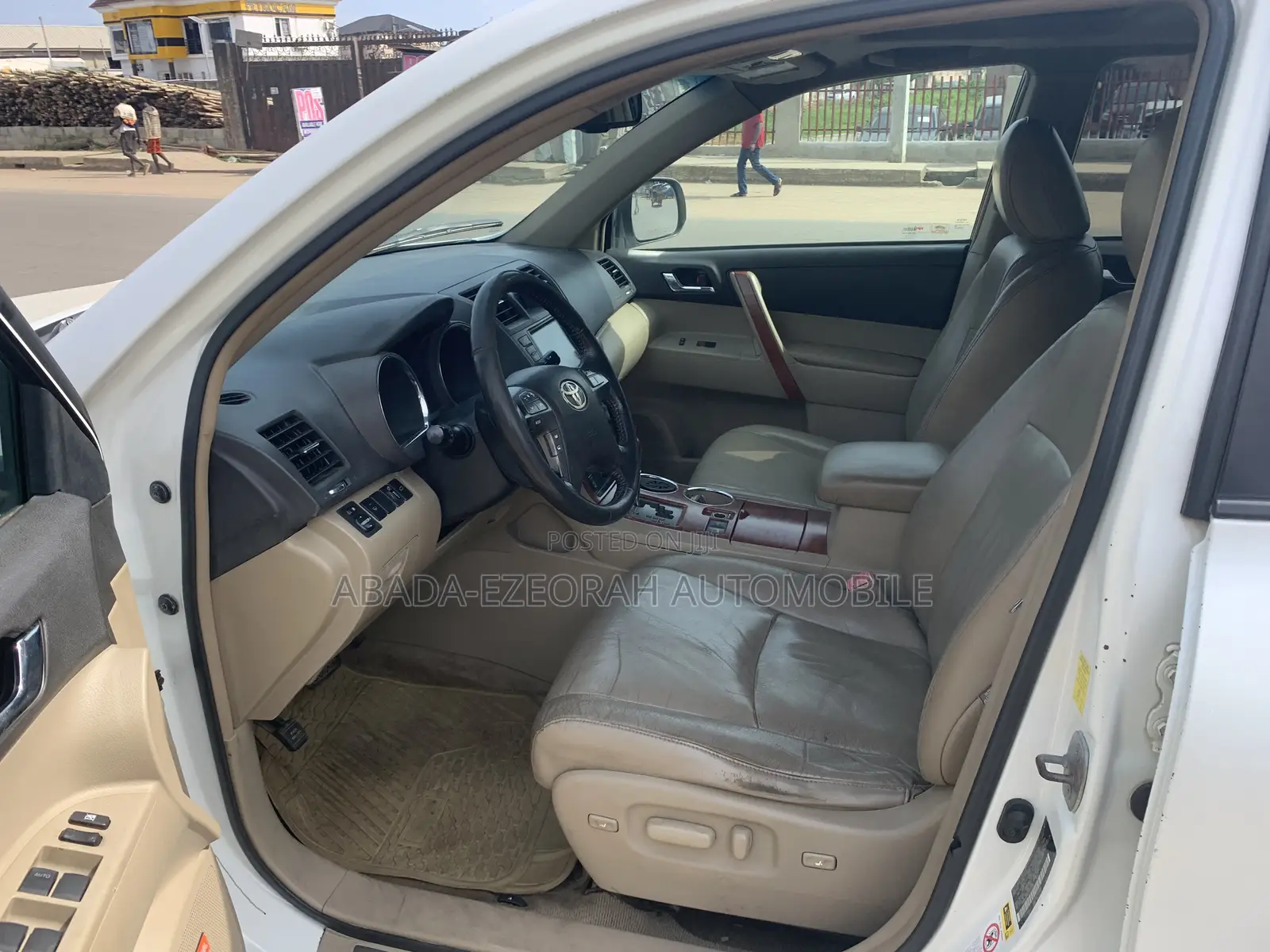 Toyota Highlander Limited 2010 White