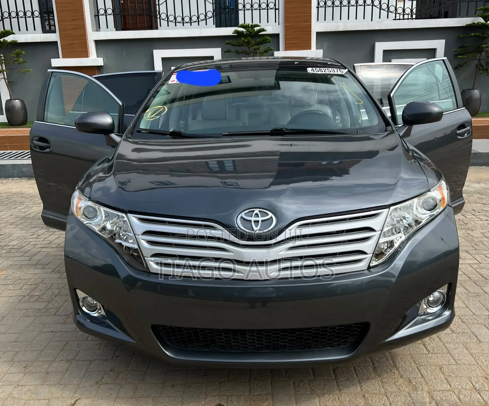 Toyota Venza AWD 2011 Gray