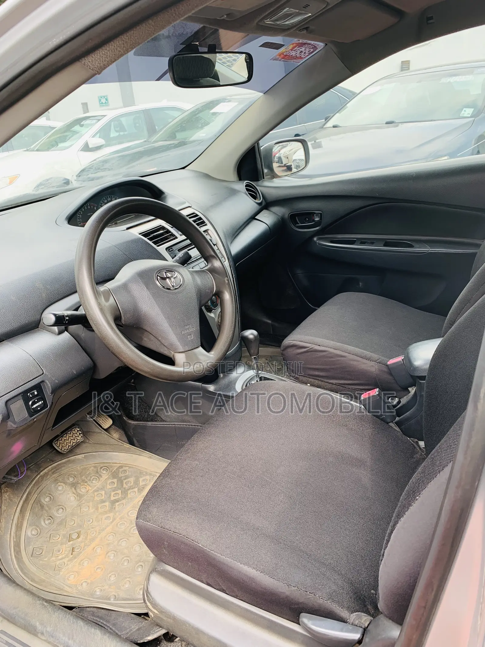 Toyota Yaris 2009 Silver
