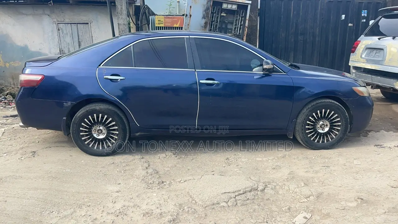 Toyota Camry LE 4dr Sedan (2.4L 4cyl 5A) 2008 Blue
