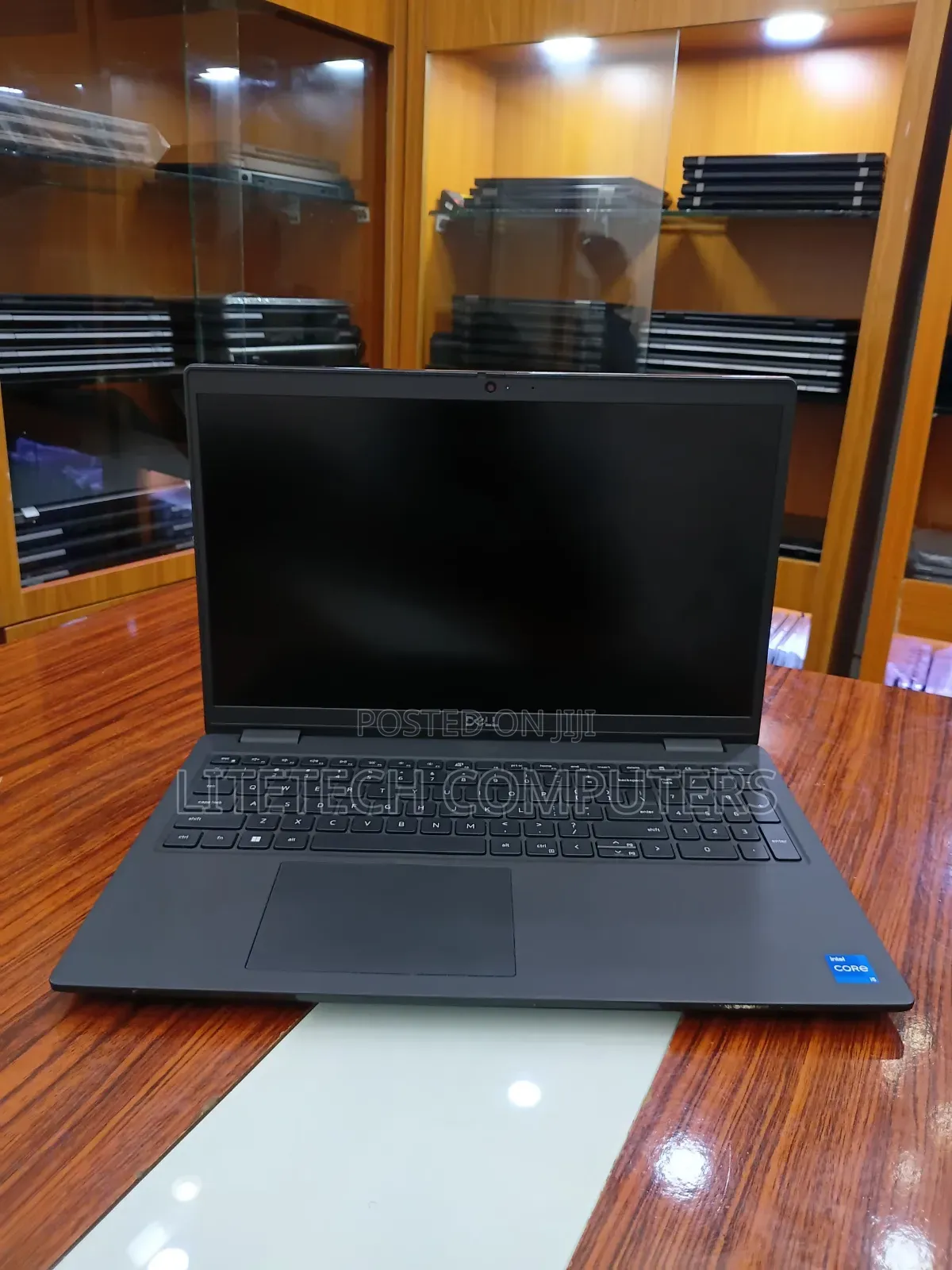 Laptop Dell Latitude 3520 8GB Intel Core i5 SSHD (Hybrid) 256GB