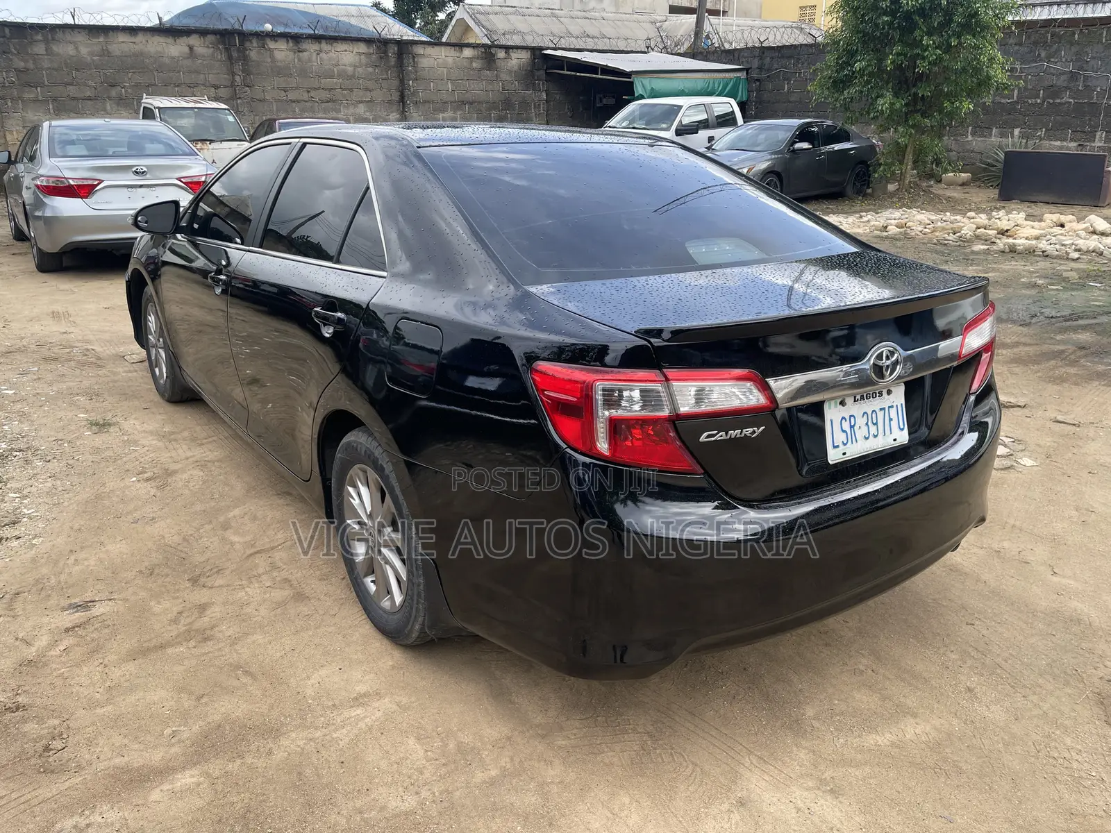 Toyota Camry LE 4dr Sedan (2.5L 4cyl 6A) 2012 Black