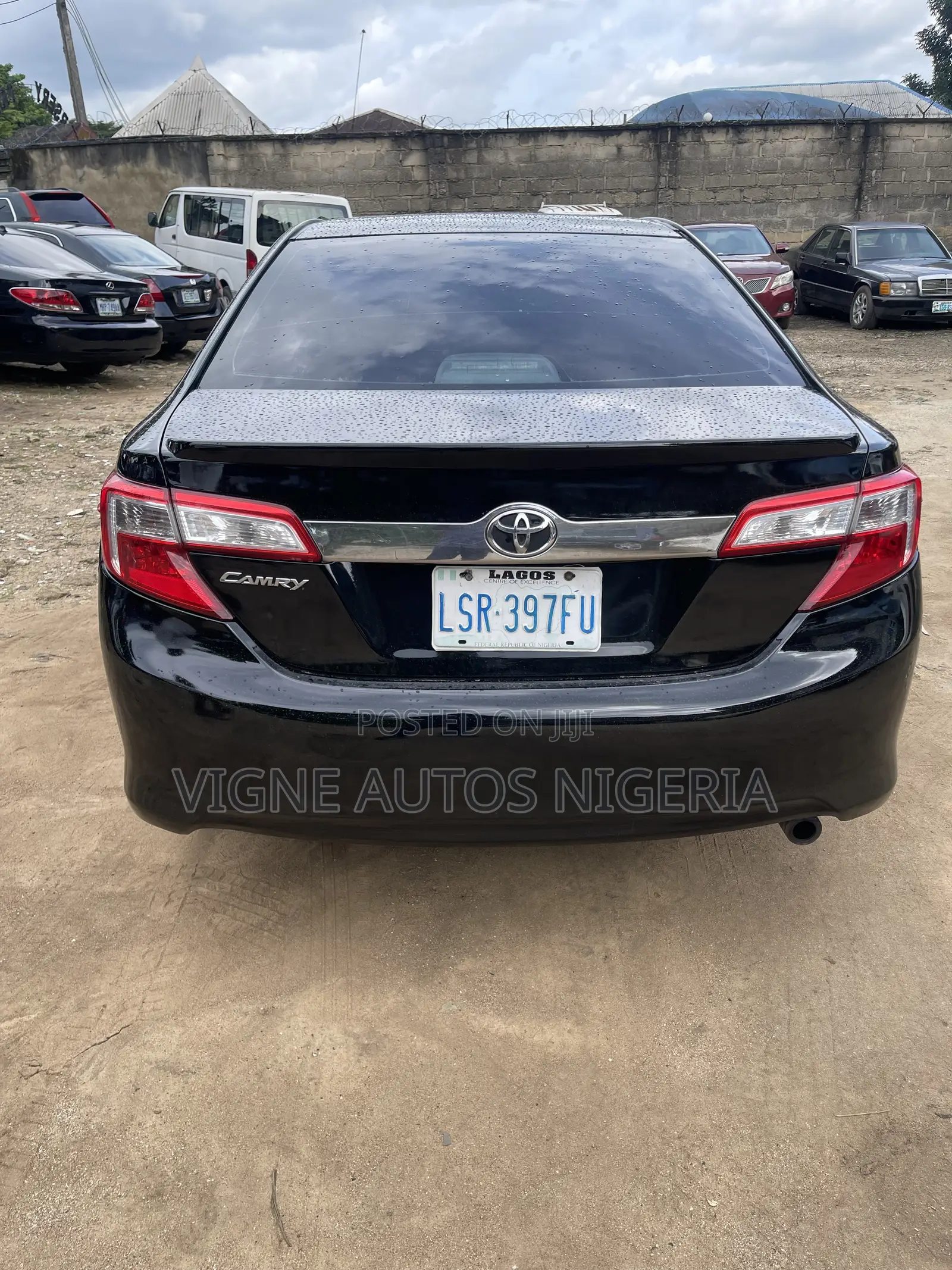Toyota Camry LE 4dr Sedan (2.5L 4cyl 6A) 2012 Black