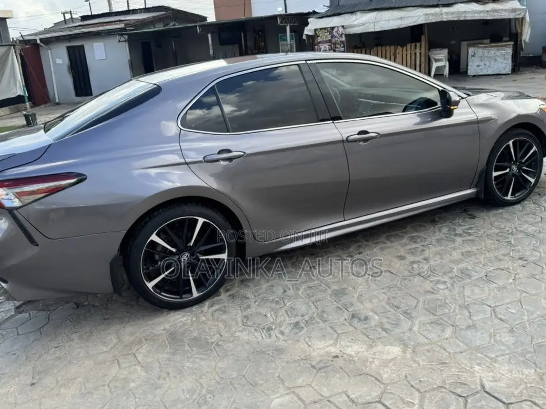 Toyota Camry 2018 Black