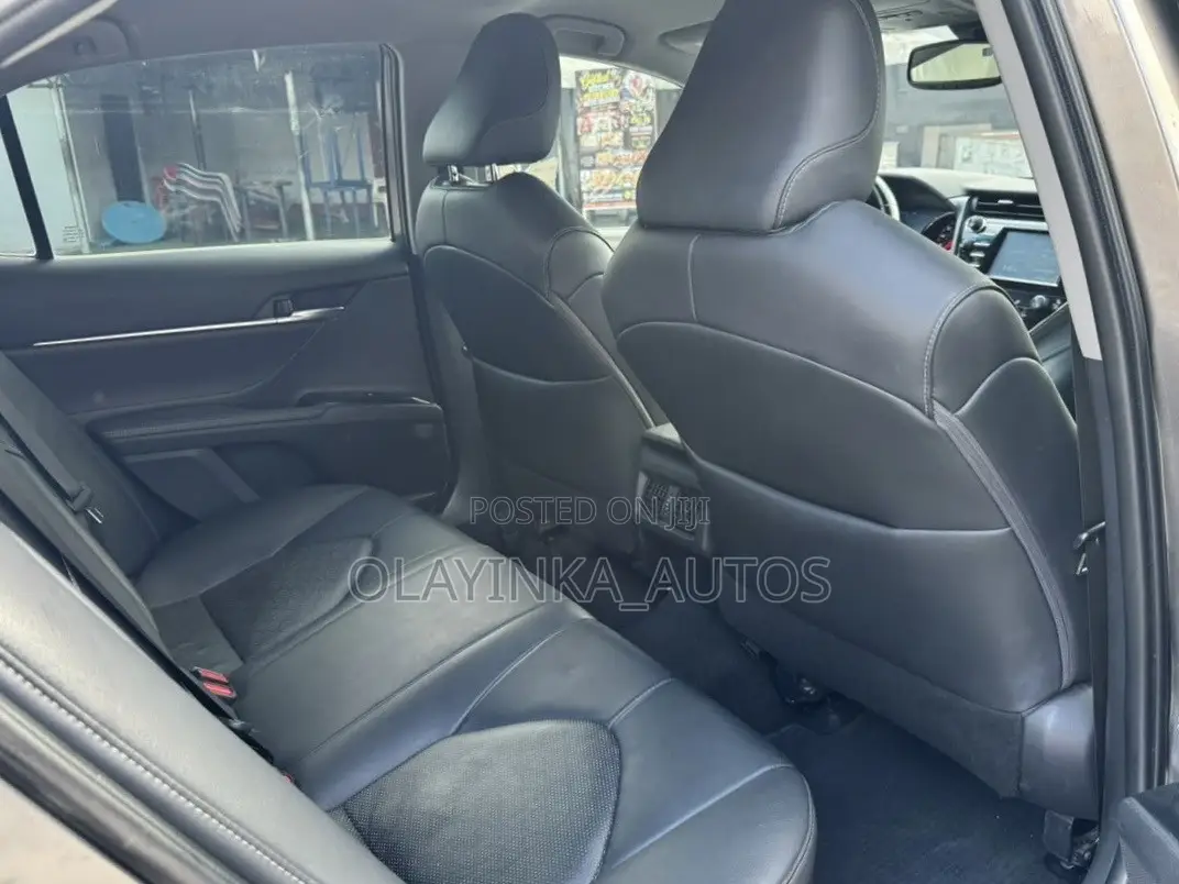 Toyota Camry 2018 Black
