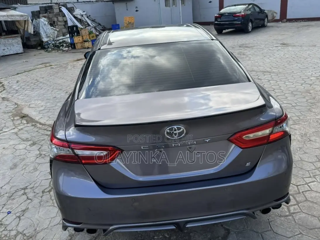 Toyota Camry 2018 Black