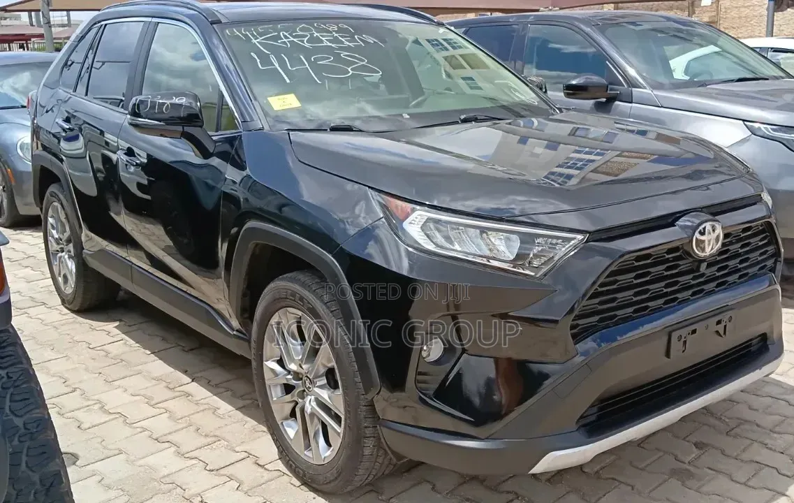 Toyota RAV4 Limited AWD 2020 Black