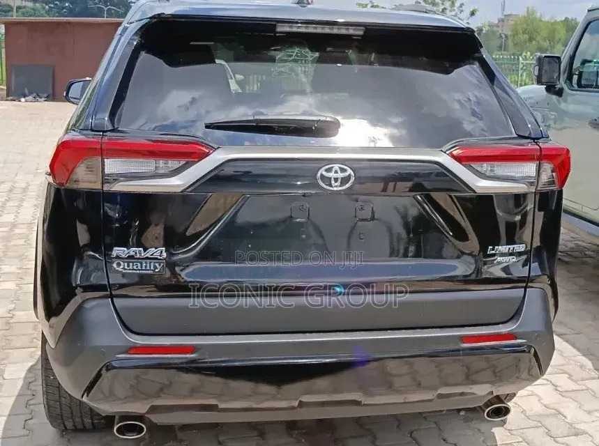 Toyota RAV4 Limited AWD 2020 Black