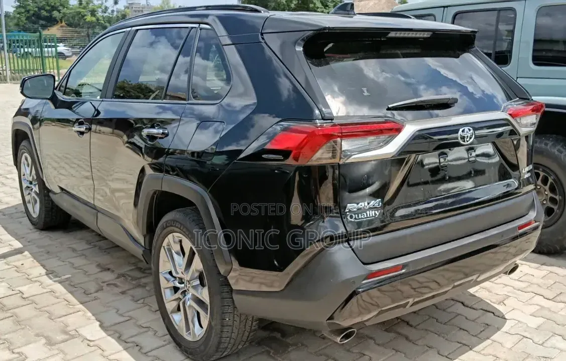 Toyota RAV4 Limited AWD 2020 Black