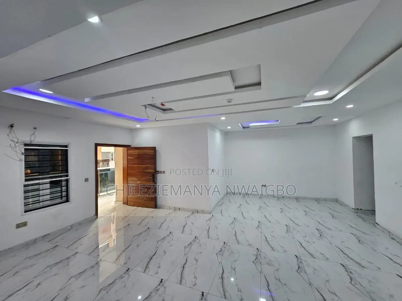 2bdrm Apartment in Lekki Phase 1 for sale