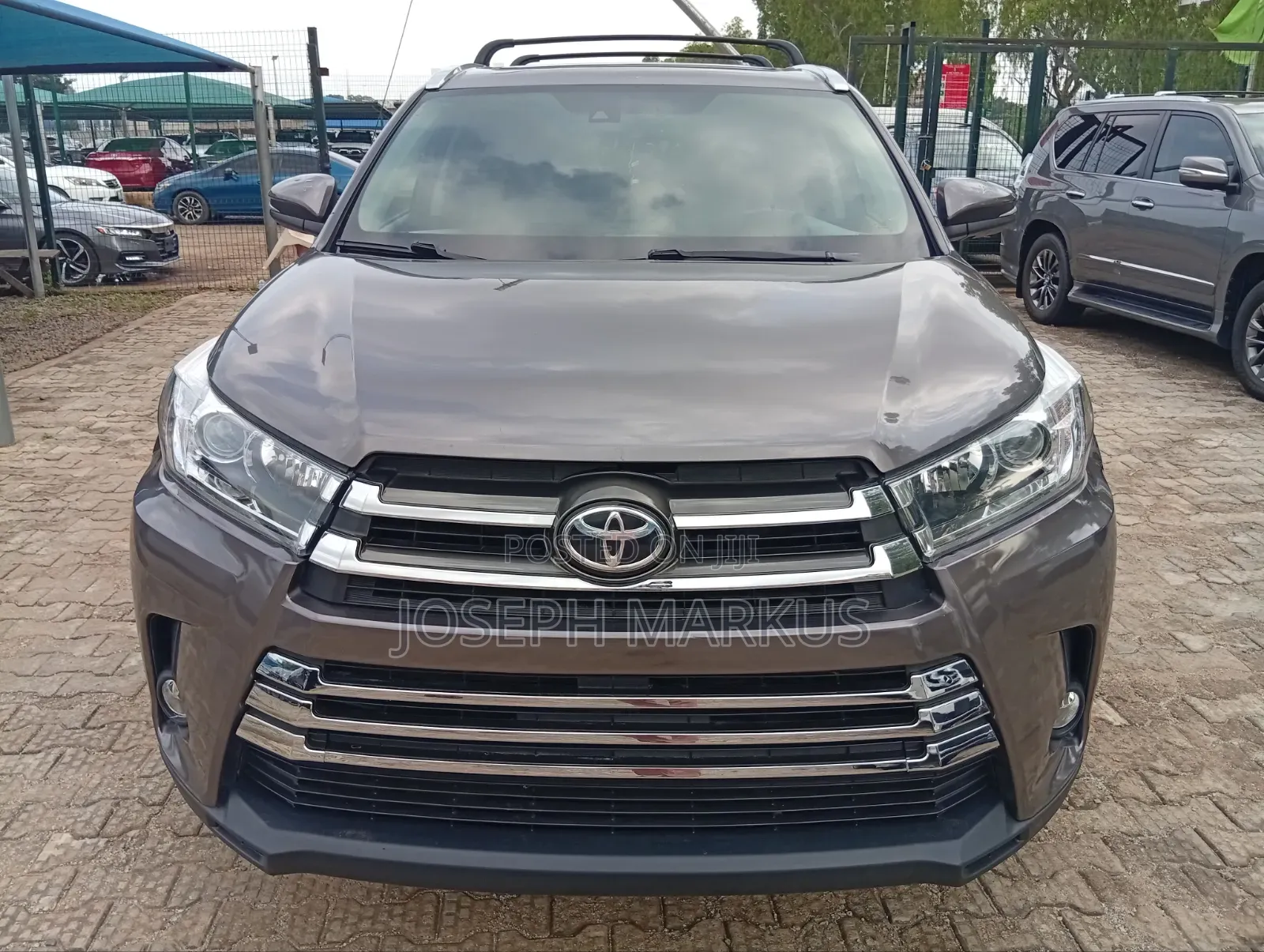 Toyota Highlander Limited 4x2 V6 (3.5L 6cyl 8A) 2018 Gray