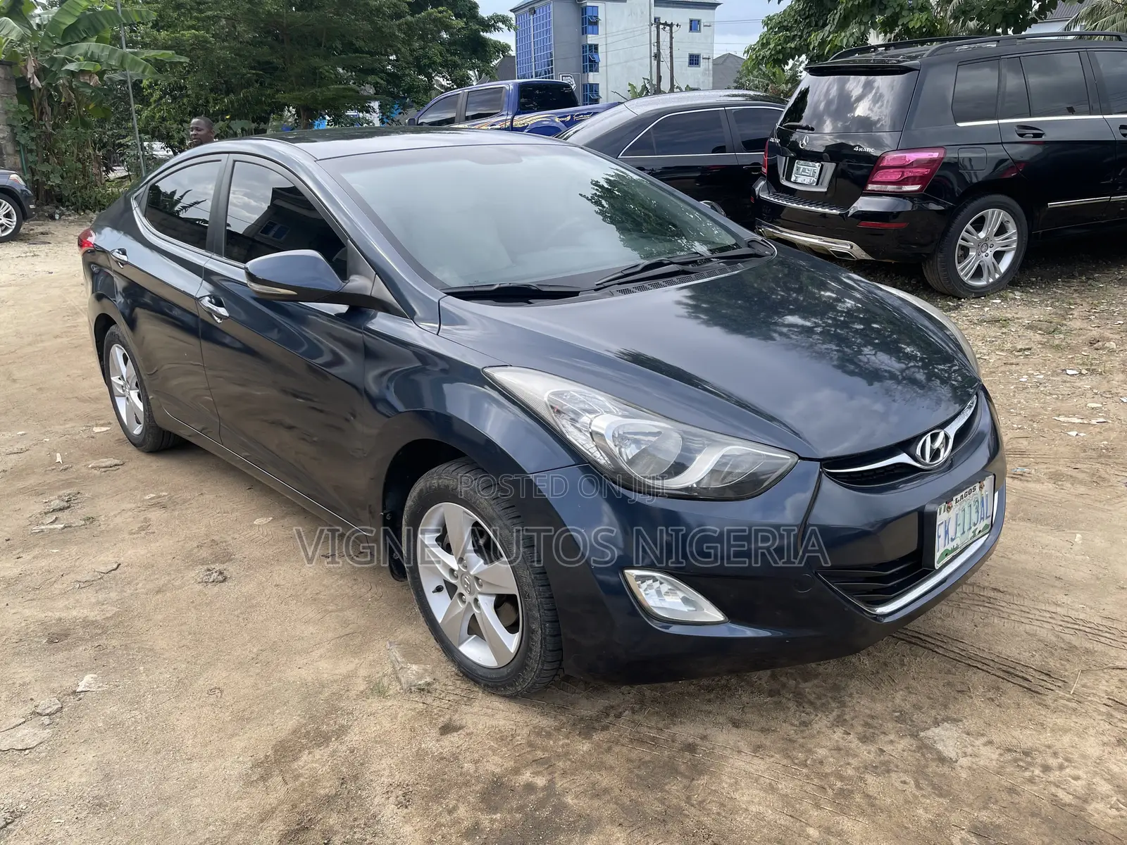 Hyundai Elantra GLS Sedan FWD (1.8L 4cyl 6A) 2013 Blue