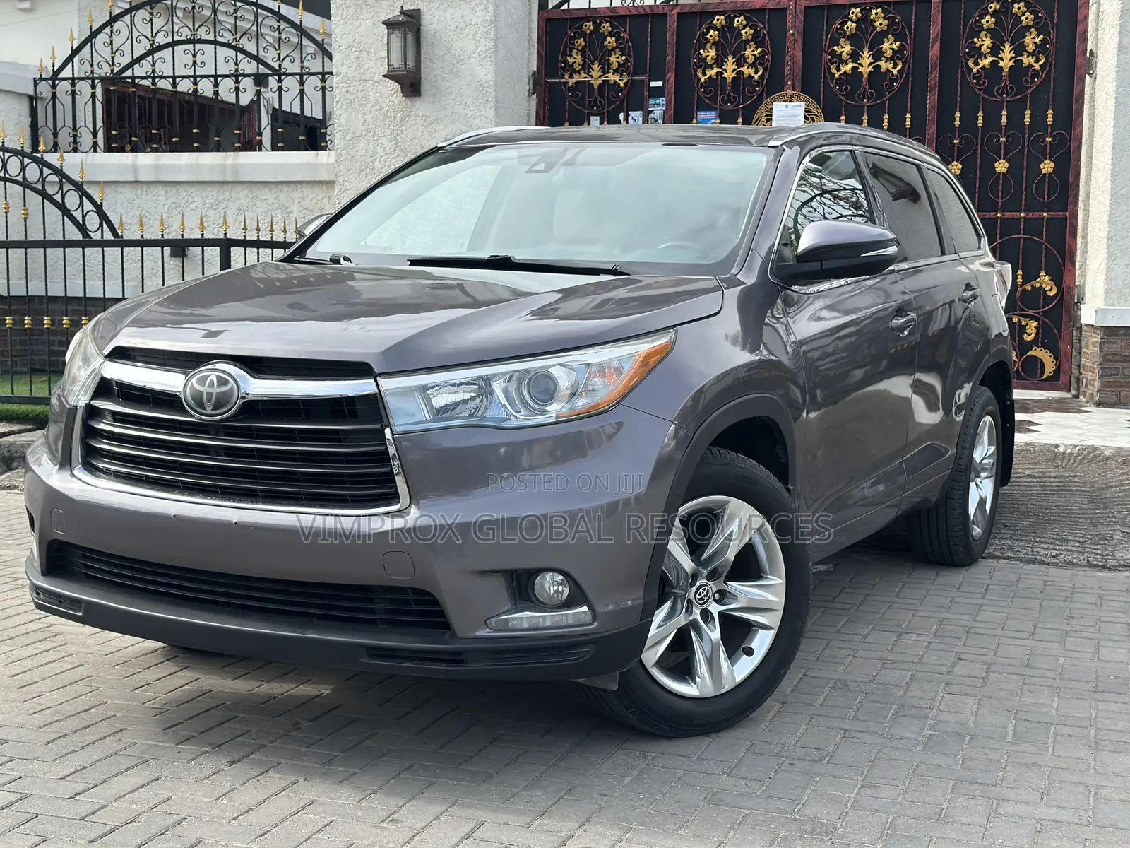 Toyota Highlander Limited V6 4x2 (3.5L 6cyl 6A) 2016 Gray