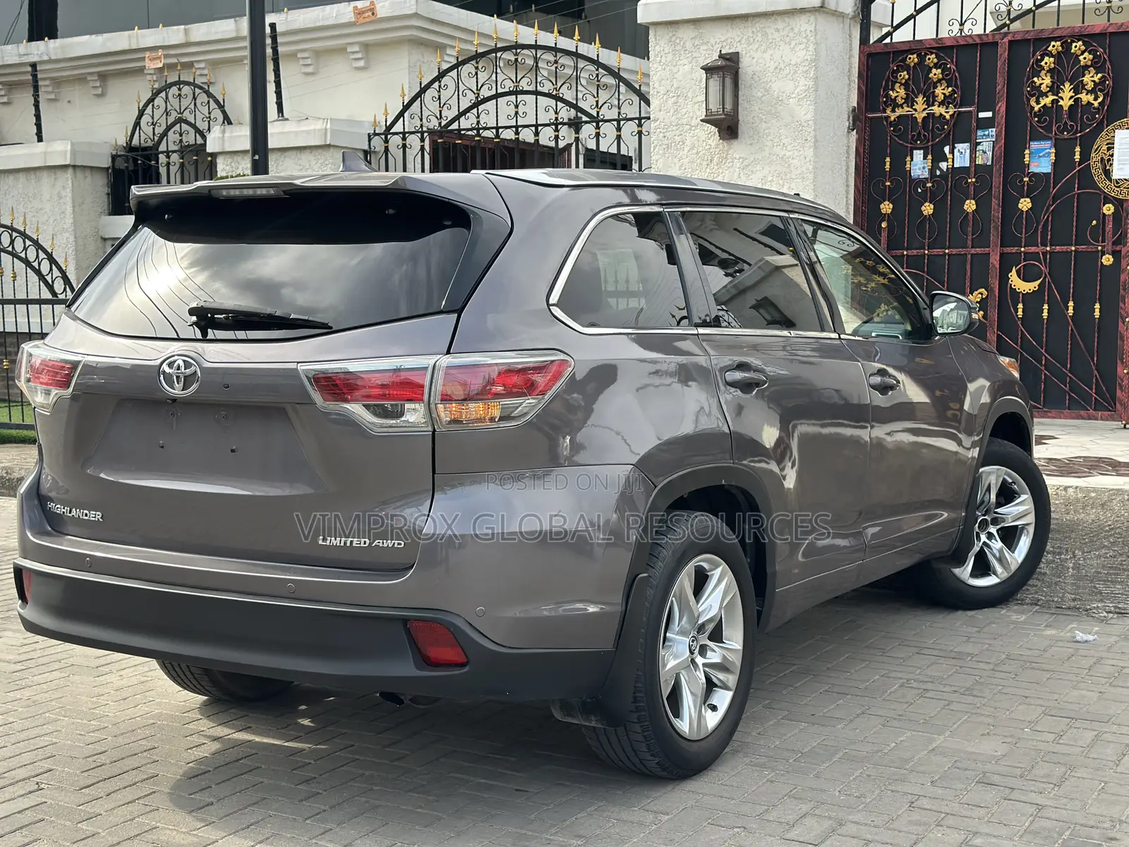 Toyota Highlander Limited V6 4x2 (3.5L 6cyl 6A) 2016 Gray
