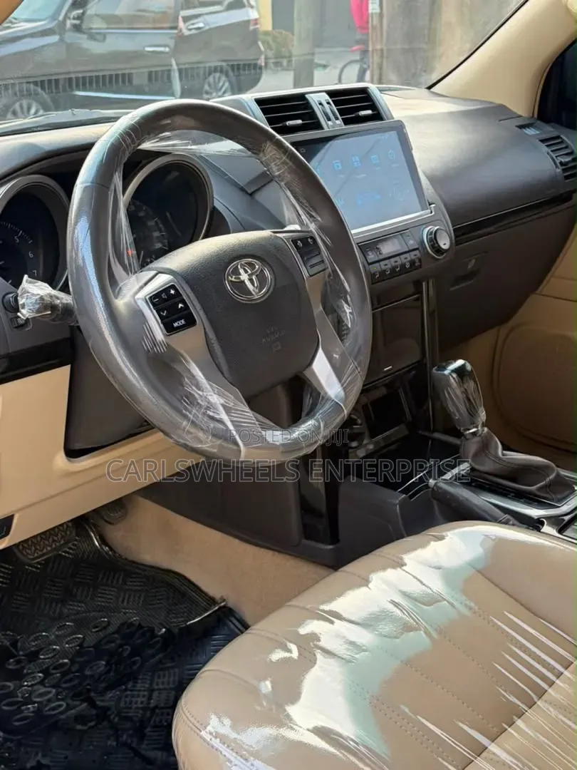 Toyota Land Cruiser Prado 2014 Black