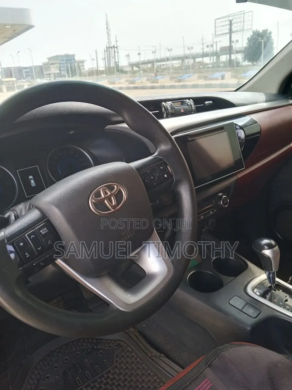 Toyota Hilux Revo Smart Cab Petrol 2.7 RWD 2020 Red